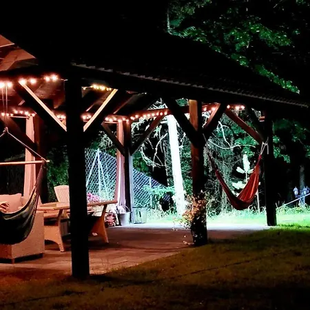 Holiday home Stara Szafa - Komfortowy Dom Nad Jeziorem *