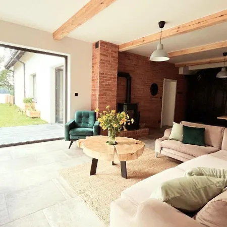 Holiday home Stara Szafa - Komfortowy Dom Nad Jeziorem *